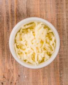 Chipsuri de casă cu mozzarella, cheddar și sosul casei