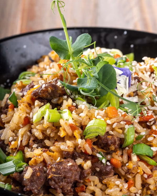 Orez prăjit cu vită